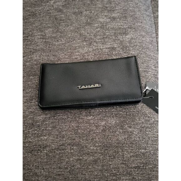 Tahari Wallet  - Picture 1 of 8